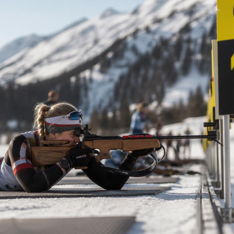 Biathlon-Braunau: Der Nervenkitzel zwischen Ski und Schießstand!